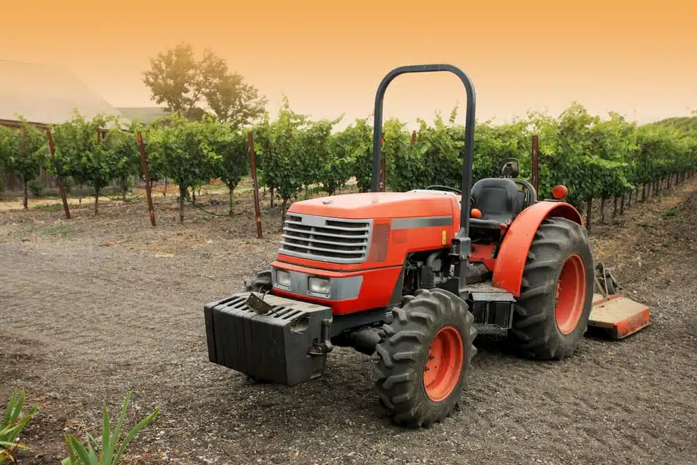 Comment améliorer la productivité de votre exploitation grâce à un micro tracteur à chenilles