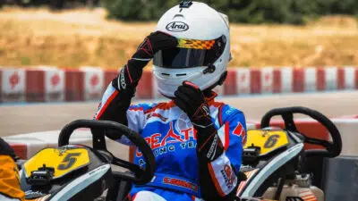 Comment choisir une combinaison de karting ?