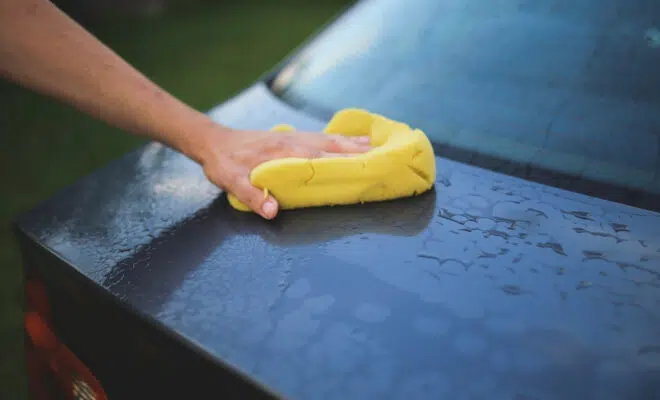 Entretenir sa carrosserie : quels sont les bons gestes à suivre ?