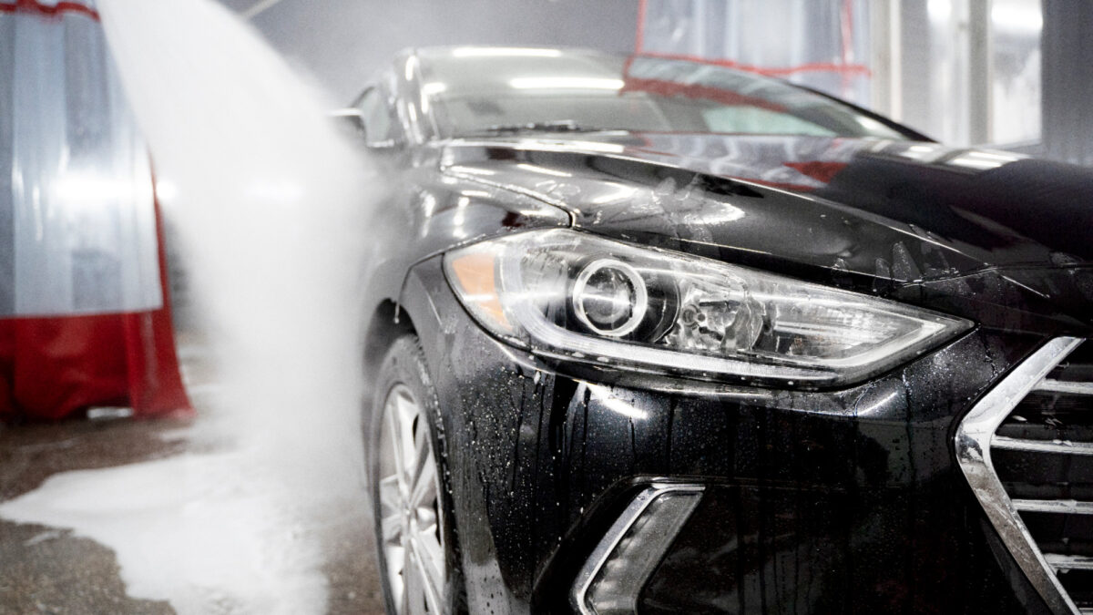 Lavage de voiture : les meilleures pratiques pour un résultat optimal !
